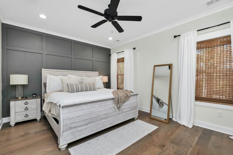 Bedroom ceiling fan smartphone control