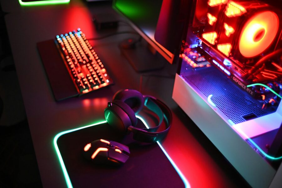 Wireless gaming headset rgb keyboard console