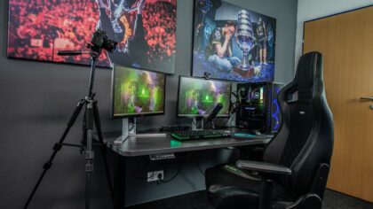 How to share one screen and desk between PC and consoles with smart switching gear
