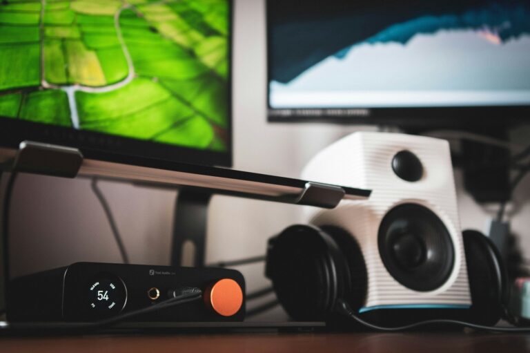 Hdmi switch usb hub gaming desk