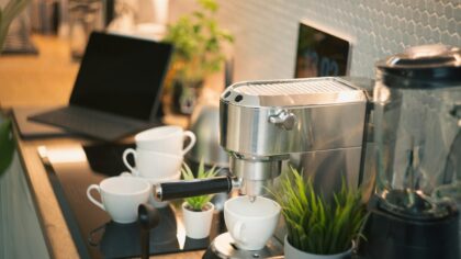 Smart coffee makers explained: how to choose, set up and actually use one