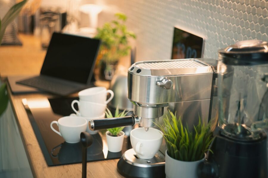 Smart coffee maker kitchen counter