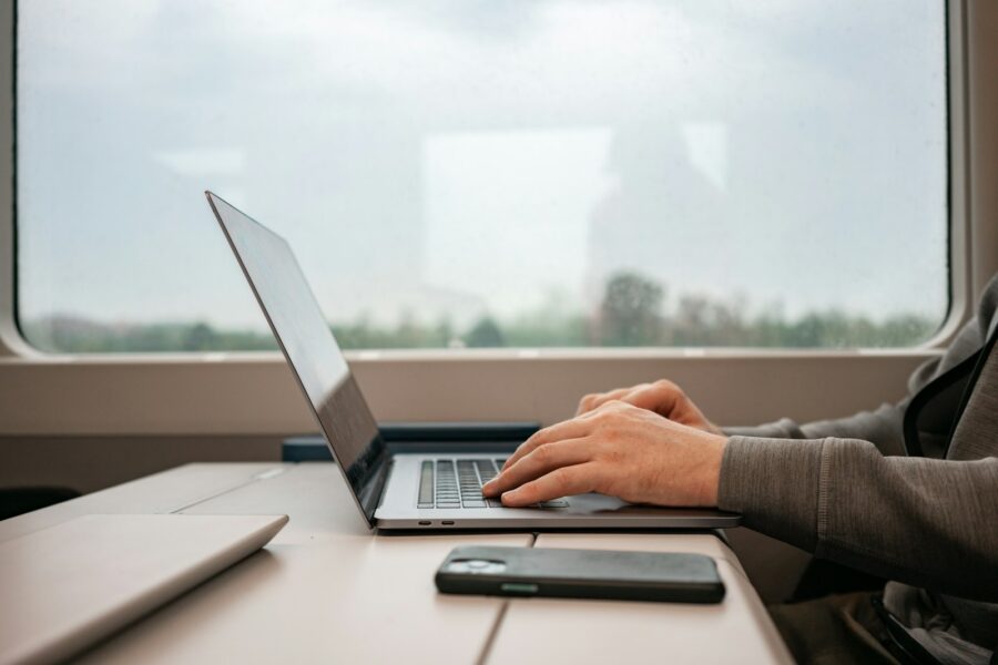 Travel laptops tablets frequent flyers what actually matters