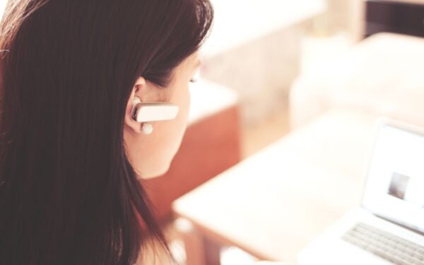 Bluetooth headset buying guide for work calls, study and home use