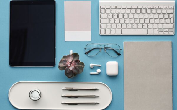 Bluetooth keyboard buying guide for phones, TVs and compact workspaces