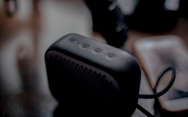 Bluetooth speaker buying guide for home, work and outdoor use