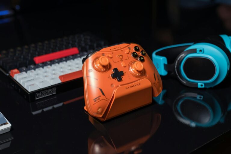 Controller stand small desk compact gaming headset hook
