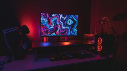 Compact gaming setup ideas for small rooms and tight desks