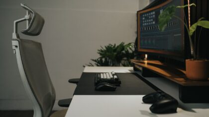 How ergonomic gaming gadgets can reduce strain and keep you playing longer