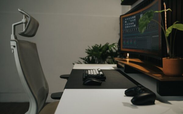 How ergonomic gaming gadgets can reduce strain and keep you playing longer