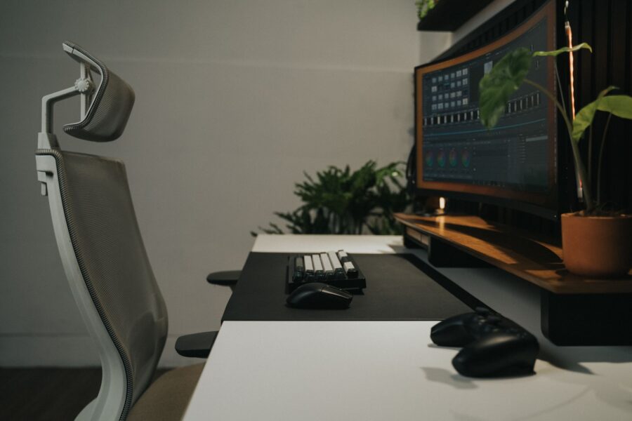 Gaming desk ergonomic