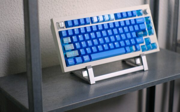 How laptop stands quietly transform comfort, cooling and productivity