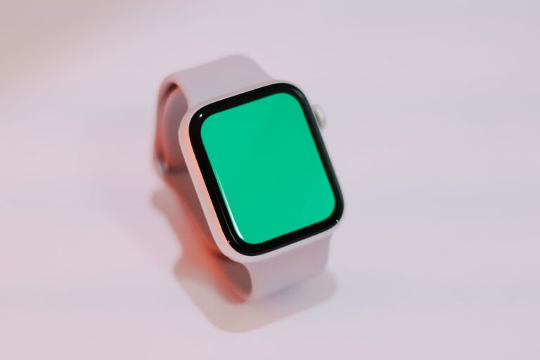 Smartwatch close screen