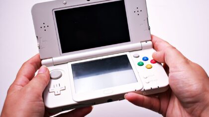 How to choose a handheld gaming device that fits your play style in 2026