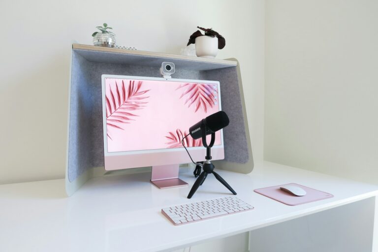 Podcast microphone boom