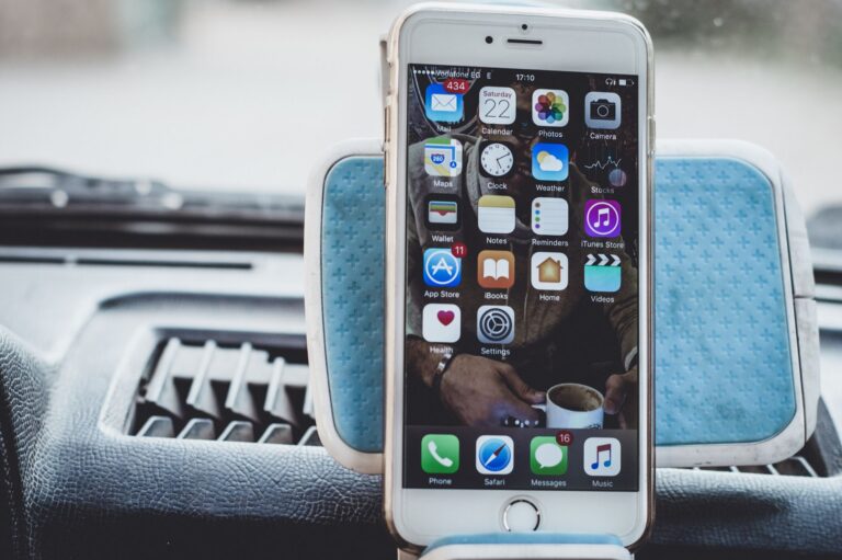 Close phone equalizer