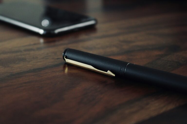Smartphone charging cable