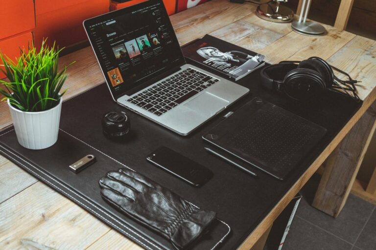 Usb microphone laptop desk wireless headphones tablet couch