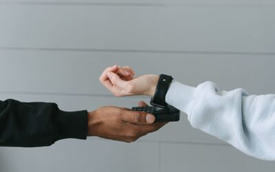 How to get contactless payments on your wrist without buying a new watch