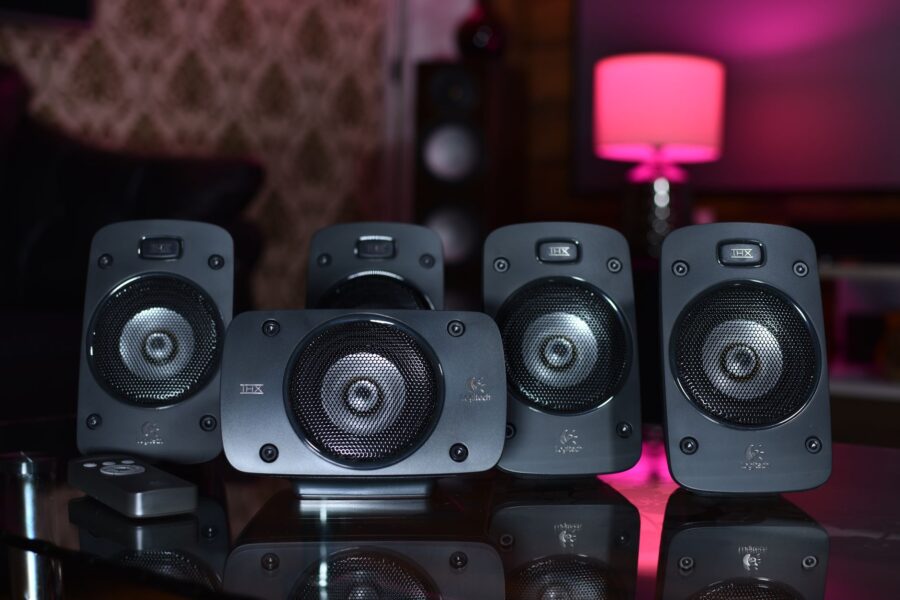 Living room soundbar