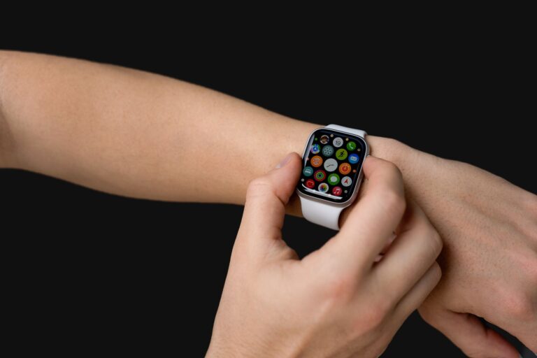 Smartwatch screen notification