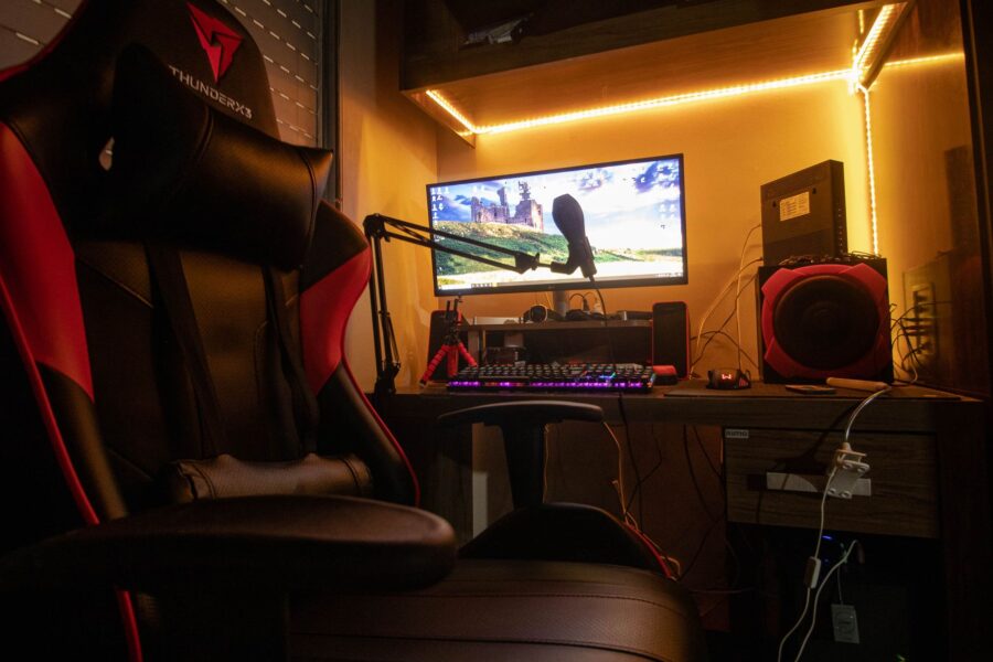 Gaming desk microphone
