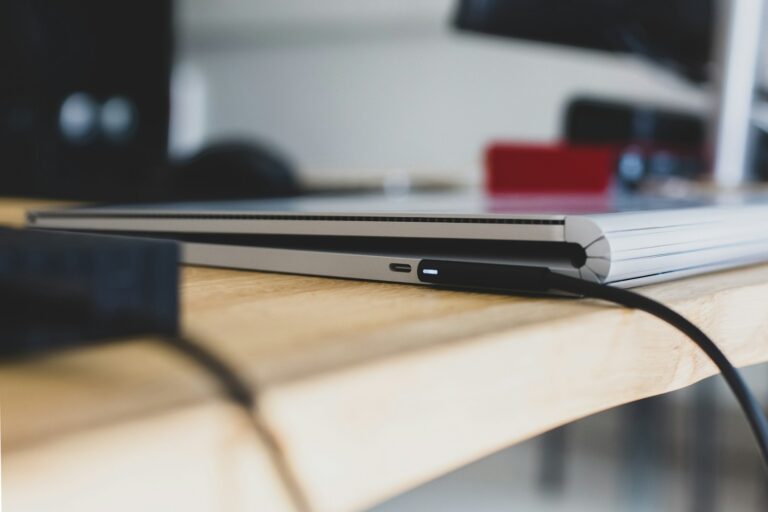 Aluminum premium laptop