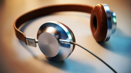 How to pick wired headphones in a wireless world