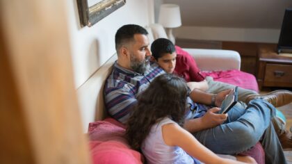 How to set up a shared family tablet that stays safe, organized and conflict free