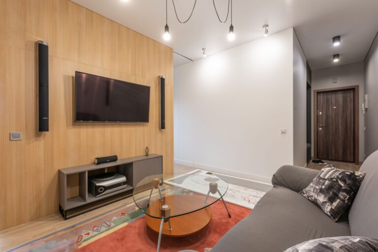 Smart speaker living