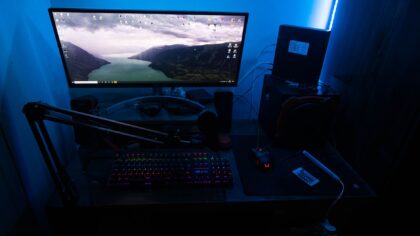 How USB hubs and docks can unclutter your gaming desk and make gear swaps painless
