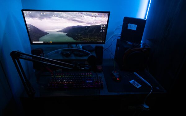 How USB hubs and docks can unclutter your gaming desk and make gear swaps painless
