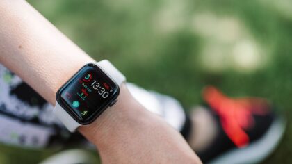How wearable wellness features are changing everyday self‑care
