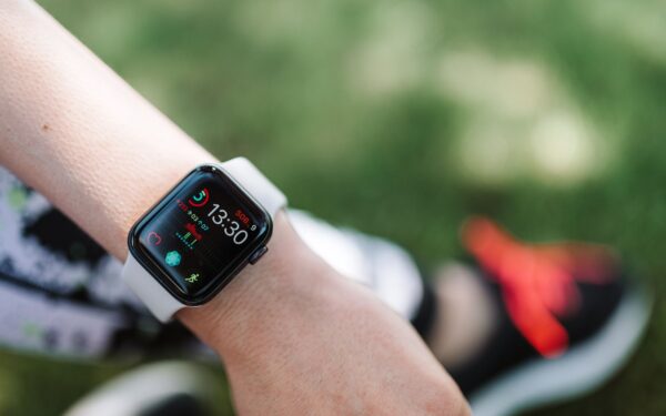 How wearable wellness features are changing everyday self‑care