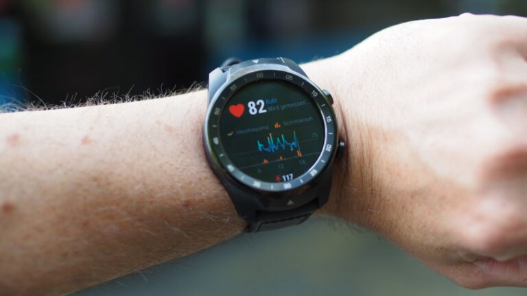 Smartwatch wrist wellness