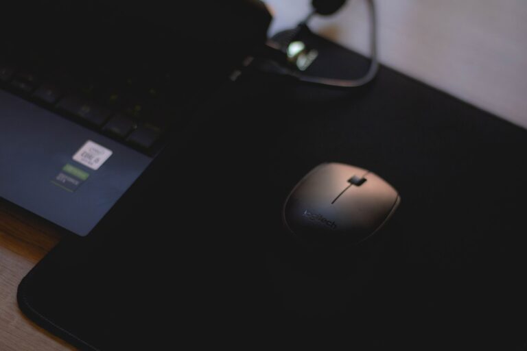Laptop cooling pad