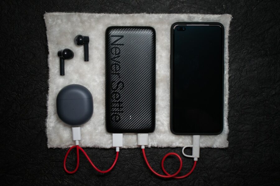 Power bank smartphone