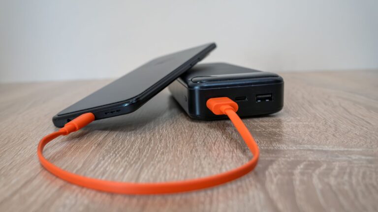 Power bank charging