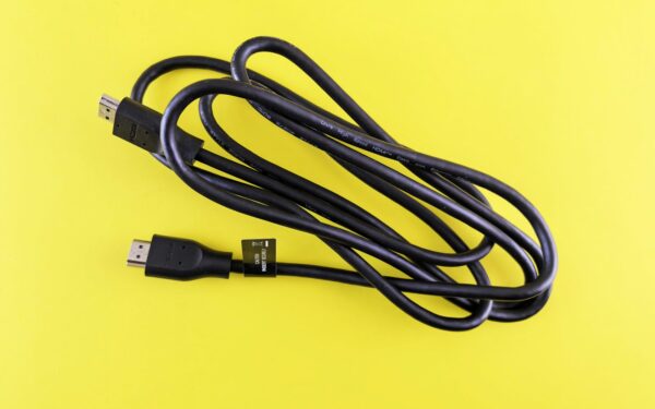 Practical HDMI cable guide: what matters for TVs, consoles and streaming gear