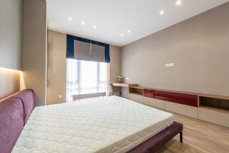 Smart roller shades
