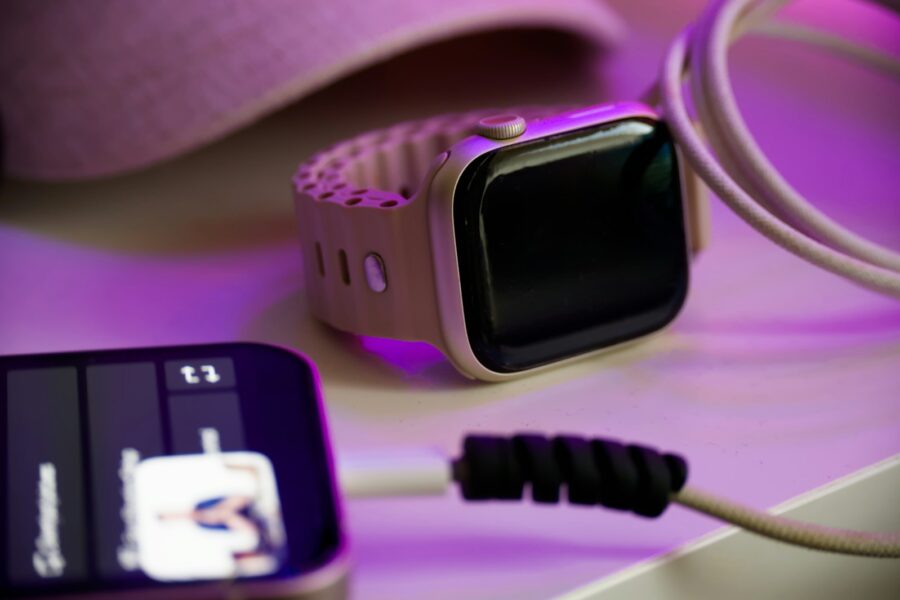 Smartwatch charging dock nightstand cable