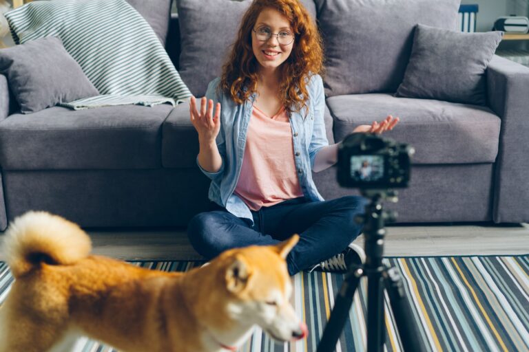 Smart pet camera