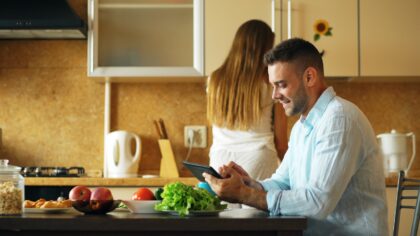 Smart home routines that help mornings run smoothly without overcomplicating your life
