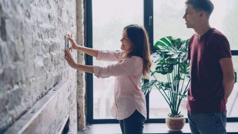 Smart thermostat wall