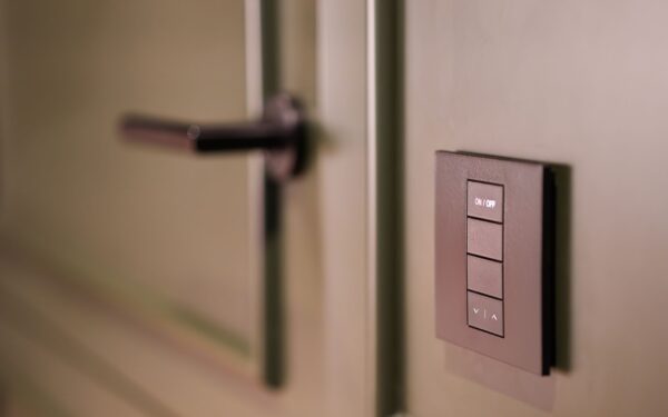 Smart thermostats for beginners: how to choose, install and use one without stress