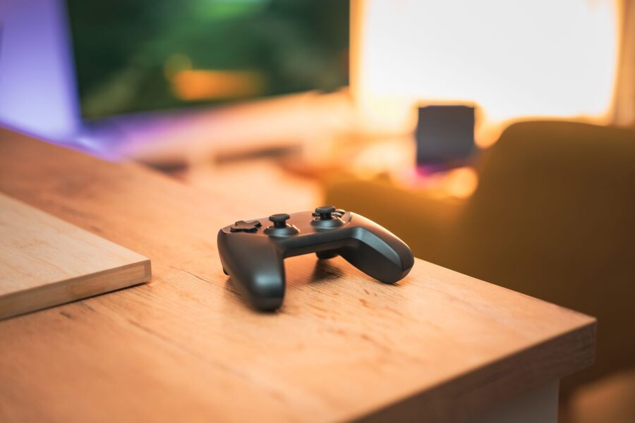 Modular gaming controller