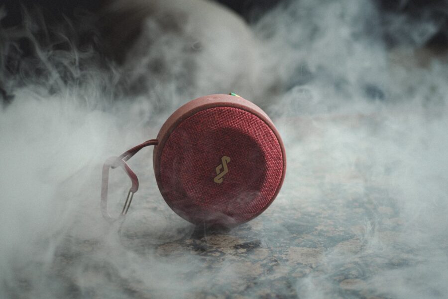 Waterproof bluetooth speaker