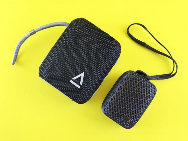 Small waterproof speaker