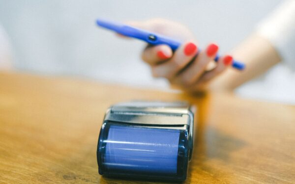 Contactless payments on your body: how to use wearables to pay safely and smoothly