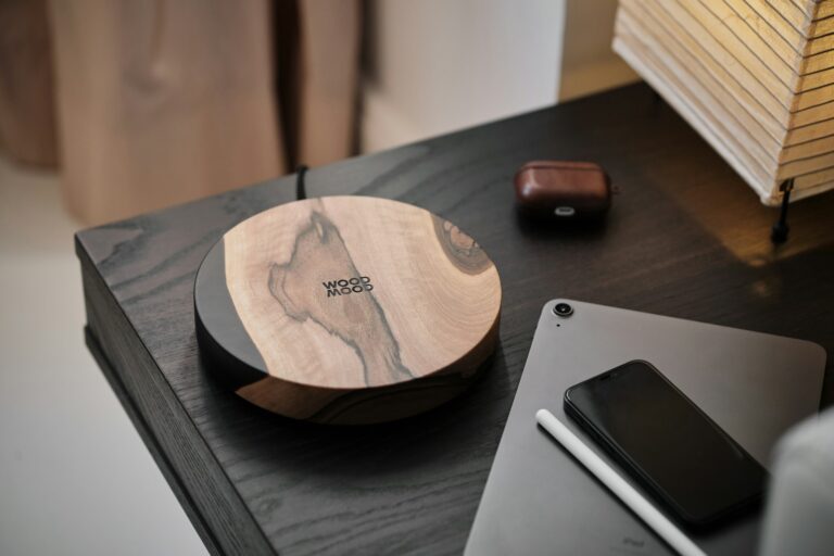 Smartphone wireless charging